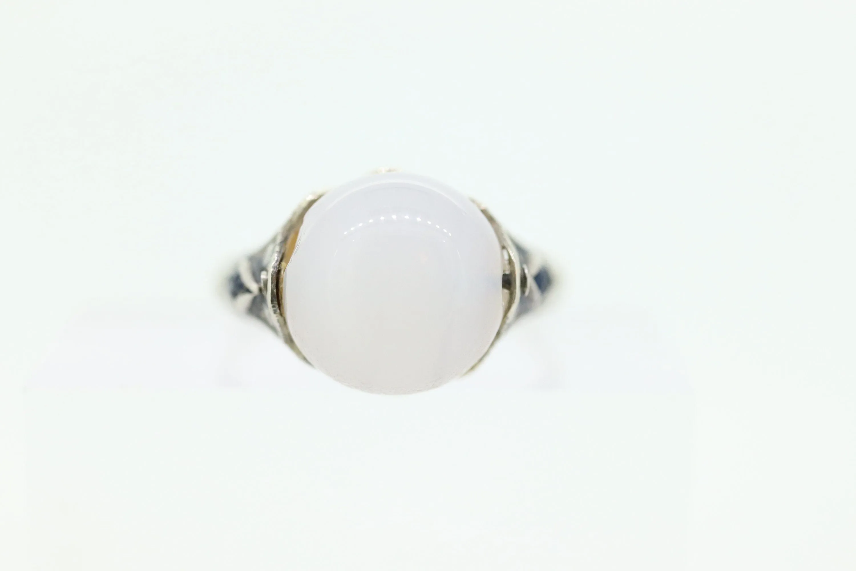 14k DELTAH MOONSTONE and Sapphire ring. White Gold Engraved with Sapphire and White Moonstone ORB sphere cabochon ring. st(30)