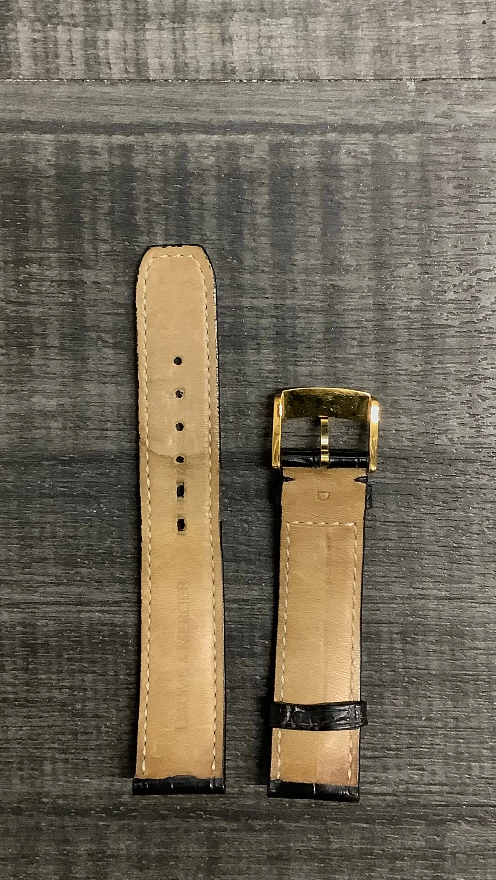 BAUME & MERCIER Black Padded Crocodile Leather Watch Strap - $650 APR VALUE w/ CoA! ✓