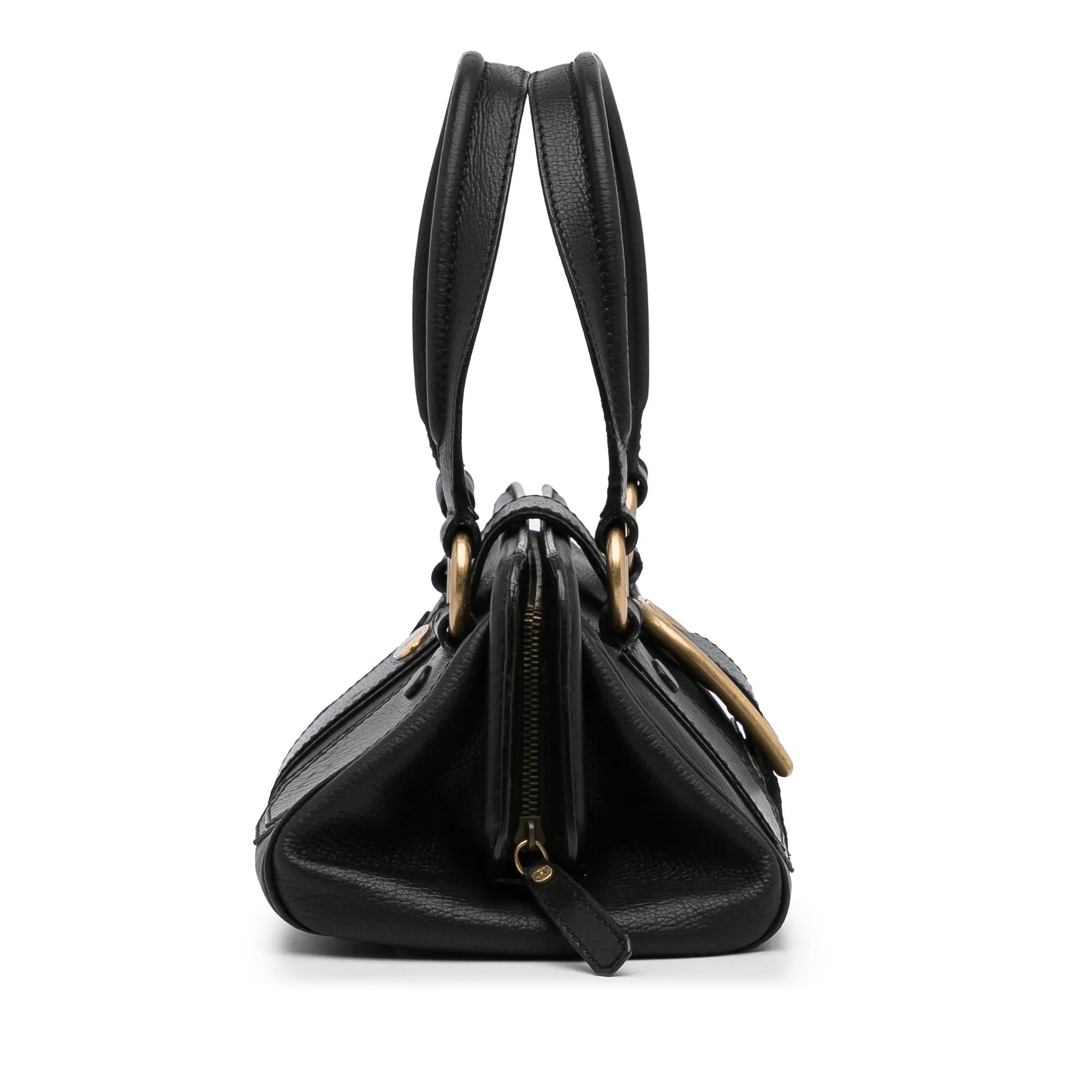 Celine Leather Handbag (SHG-vNTuaf)