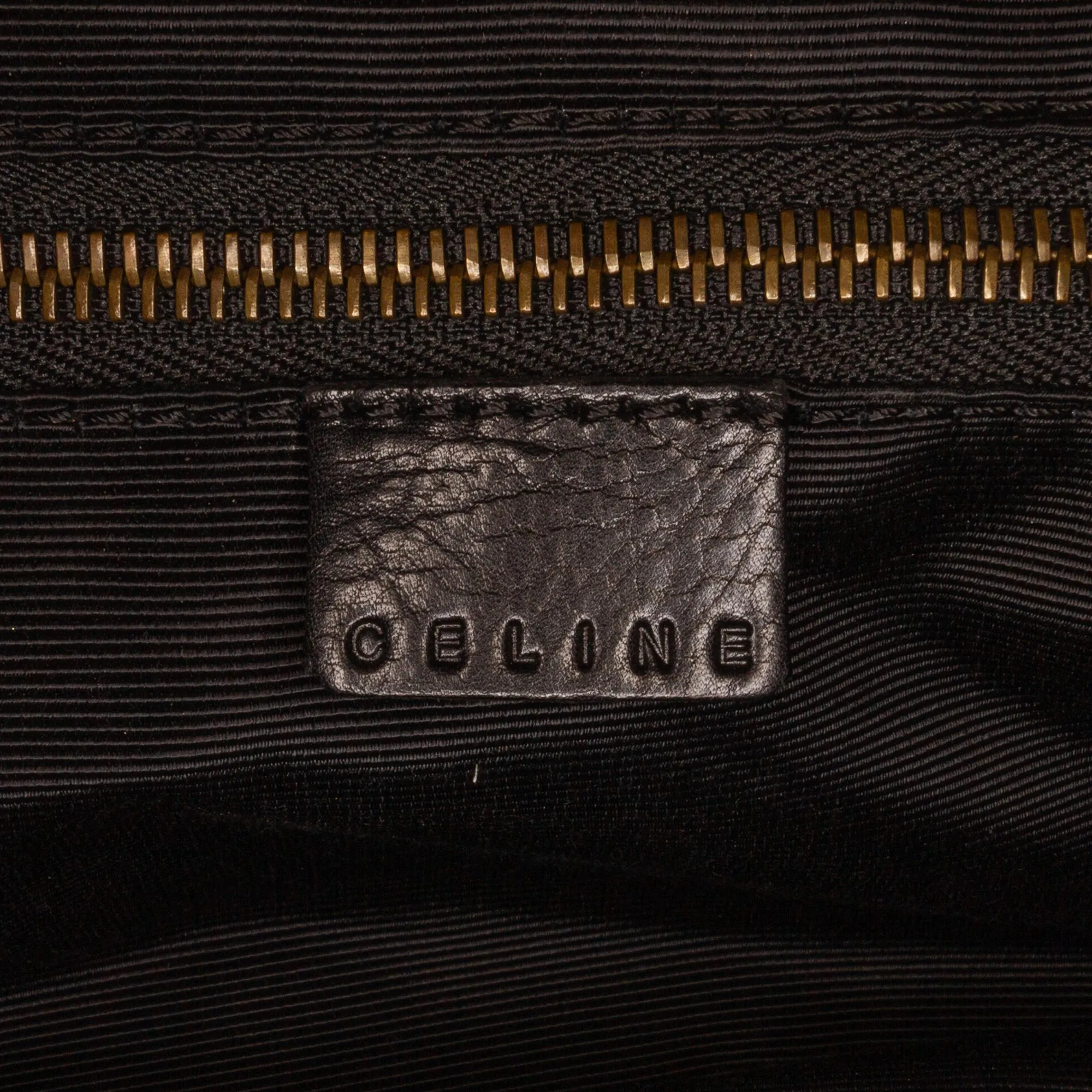 Celine Leather Handbag (SHG-vNTuaf)