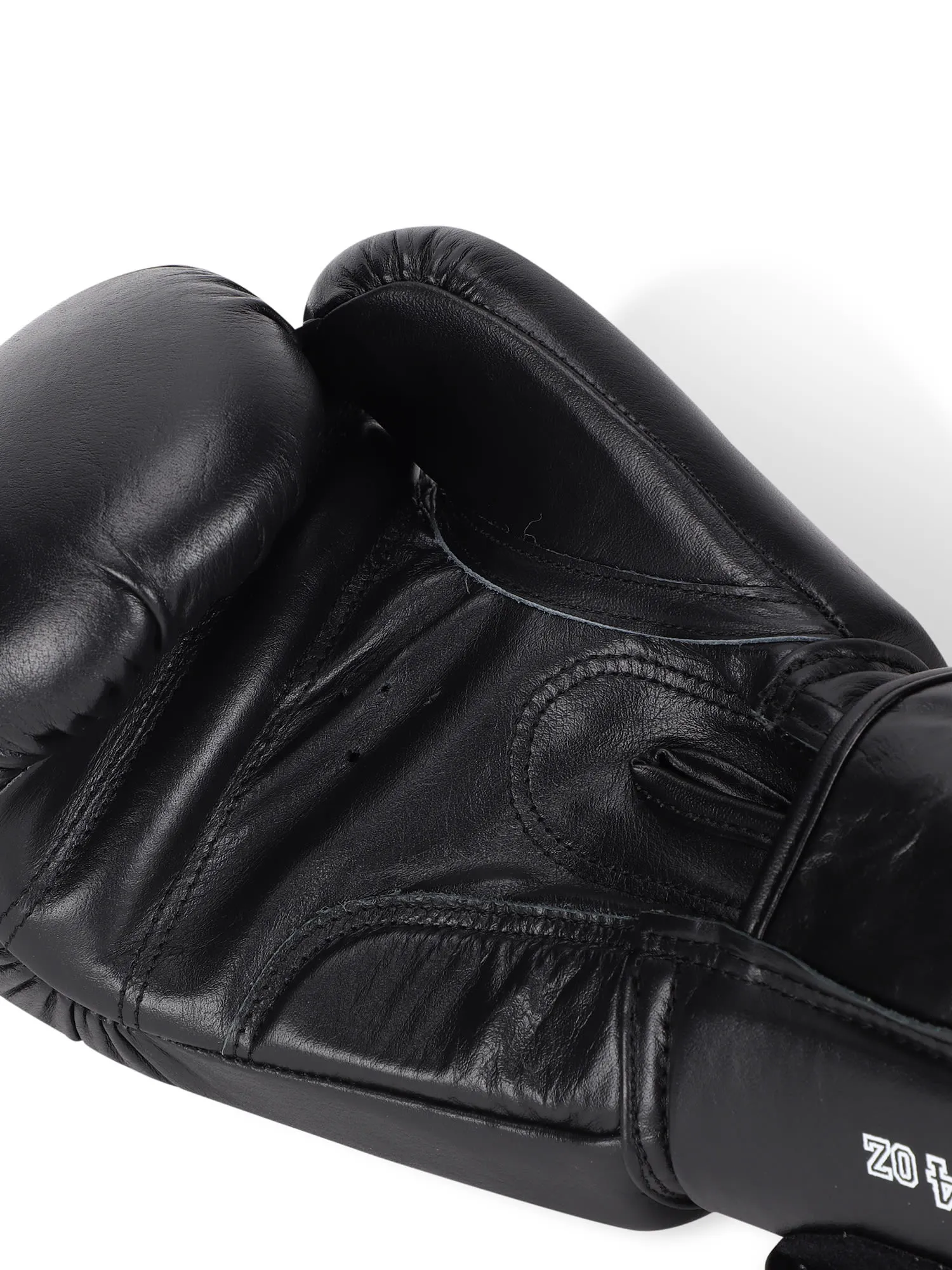 cult.fit Boxing Gloves - 14Oz
