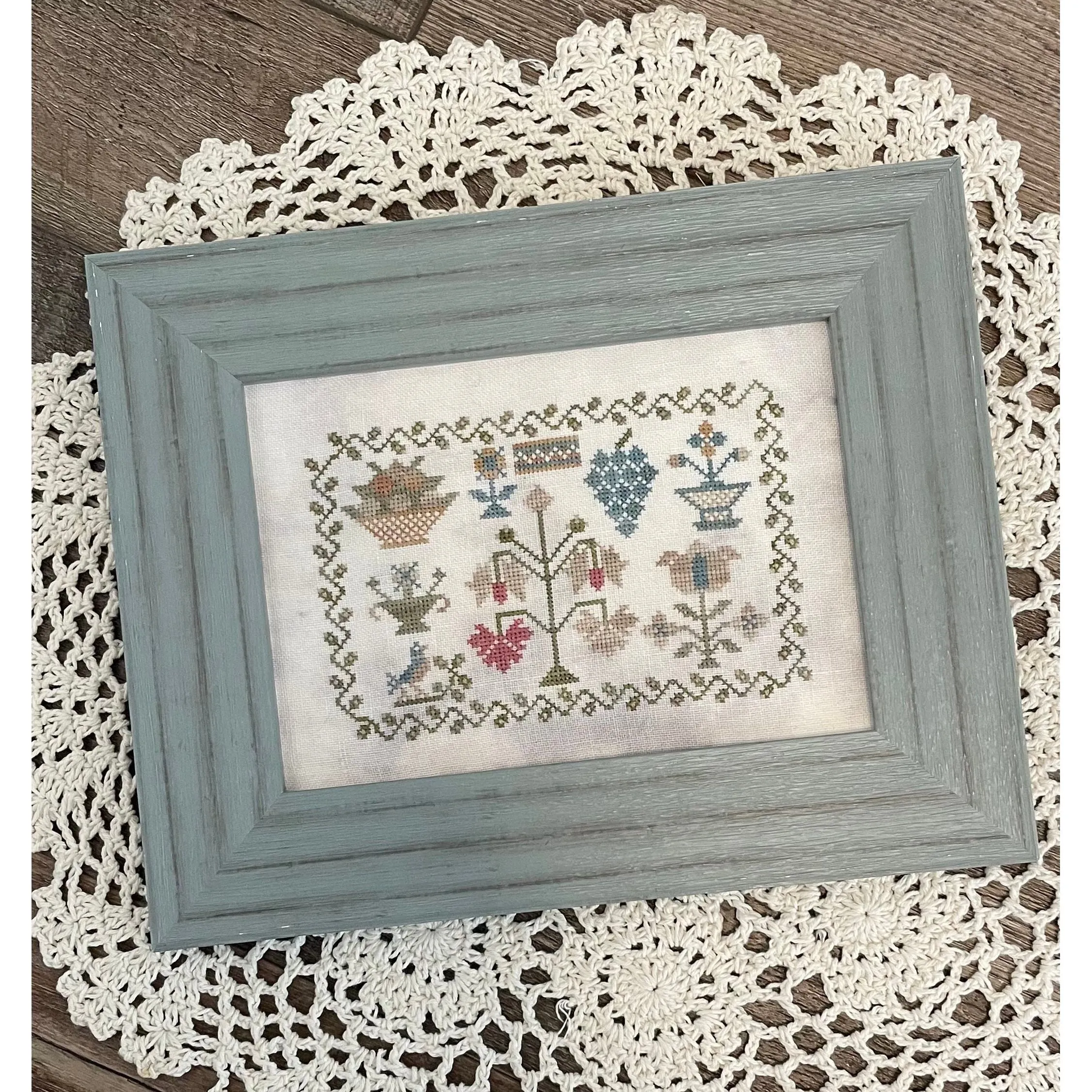 From the Heart | Little Dutch Red Flower Sampler
