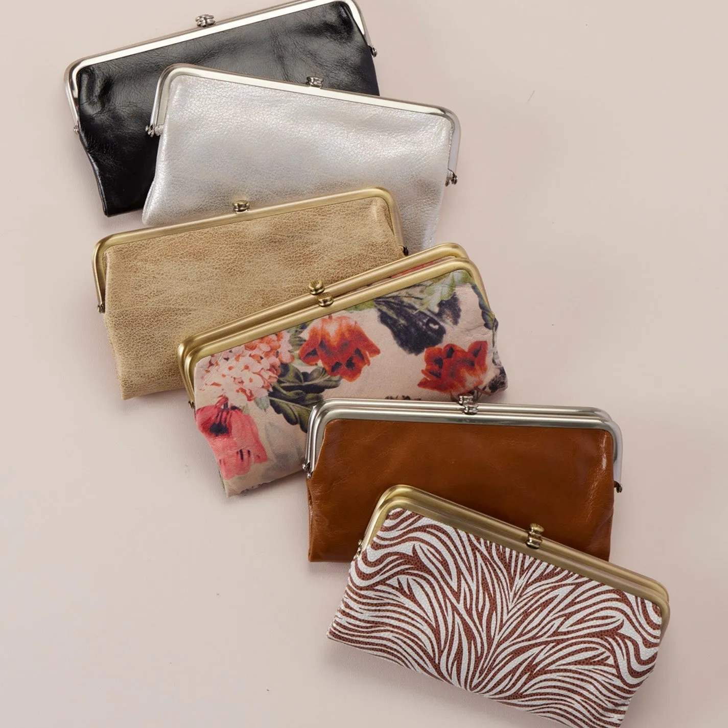 Hobo Lauren In Polished Leather Clutch Wallet