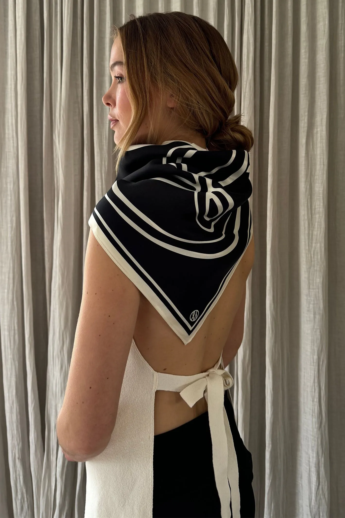 Lescarf Scarf Silk Monogram Print Black MLB80