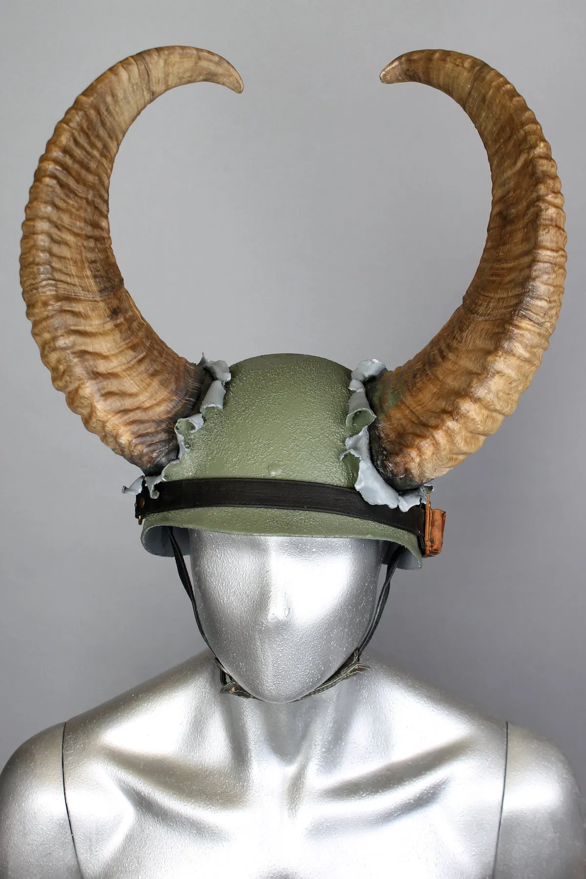 Mikie Graham - War is Hellmet - HEADGEAR VII (2019)