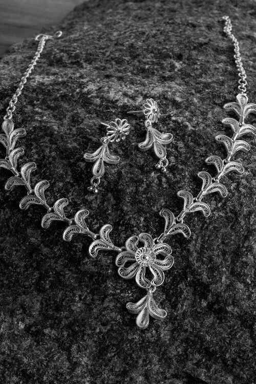 Silver Linings "Floral" Silver Filigree Handmade Necklace Set