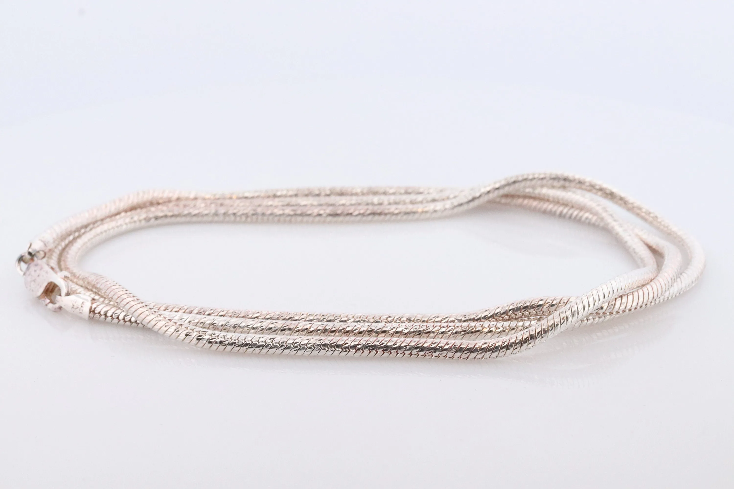 Sterling Silver Omega Snake Necklace. 925 Round Omega Snake Chain Heavy 45g 3mm width and 32in length