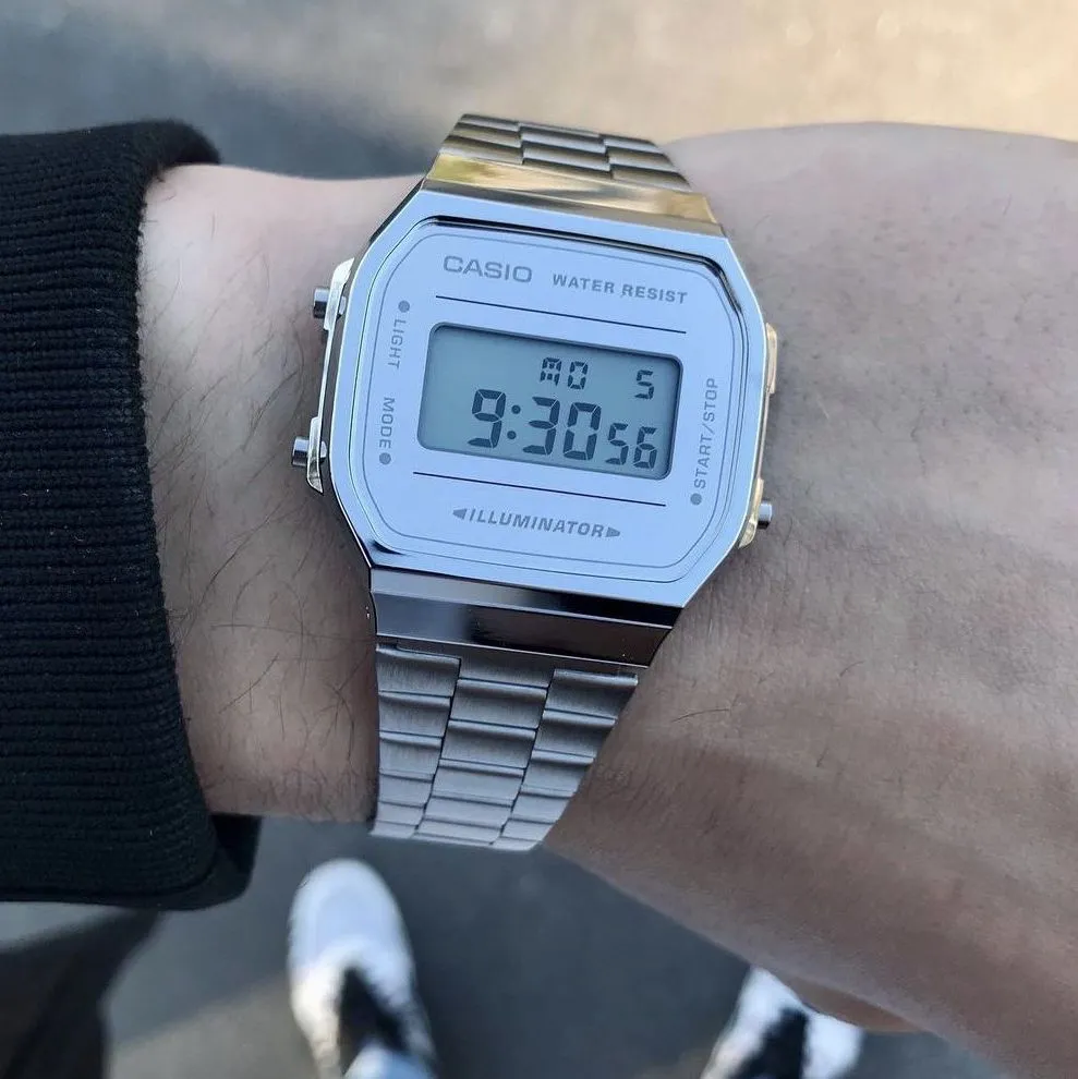 WW1887 Casio Vintage Illuminator Digital Silver Chain Watch A168WEM-7DF